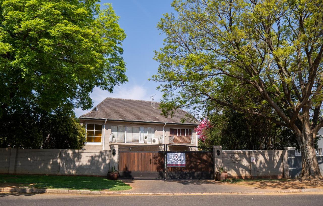 Opstal Gastehuis Potchefstroom Εξωτερικό φωτογραφία